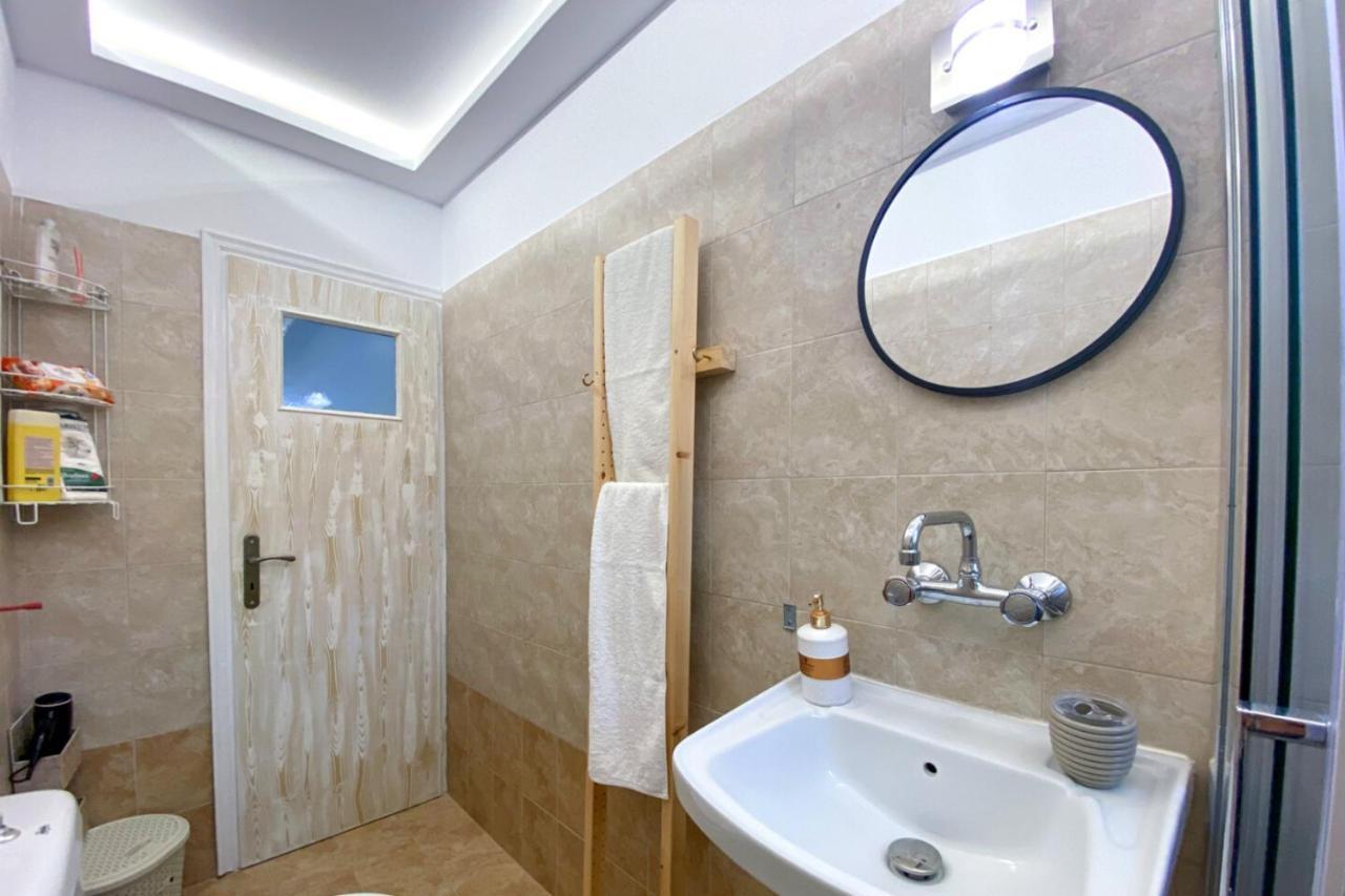 Summer Feel Suites Poros Town Екстер'єр фото