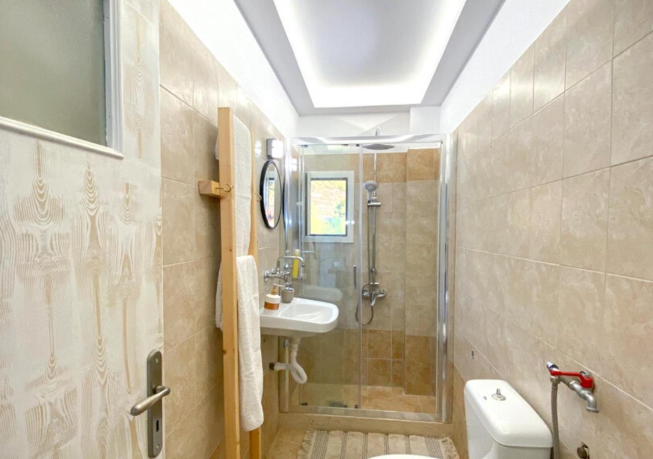 Summer Feel Suites Poros Town Екстер'єр фото