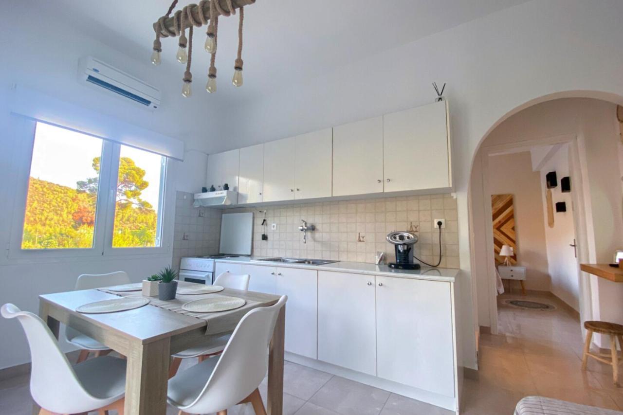Summer Feel Suites Poros Town Екстер'єр фото