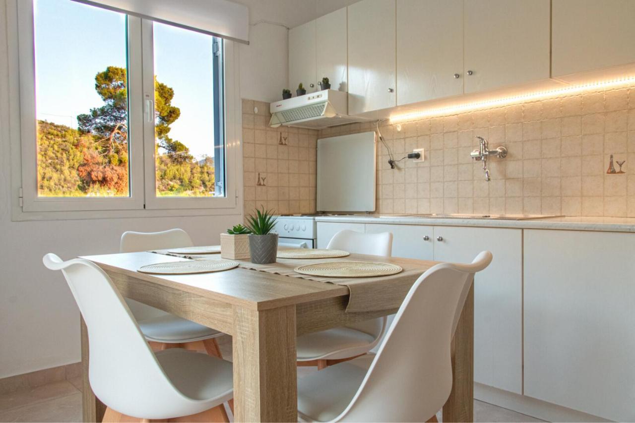 Summer Feel Suites Poros Town Екстер'єр фото