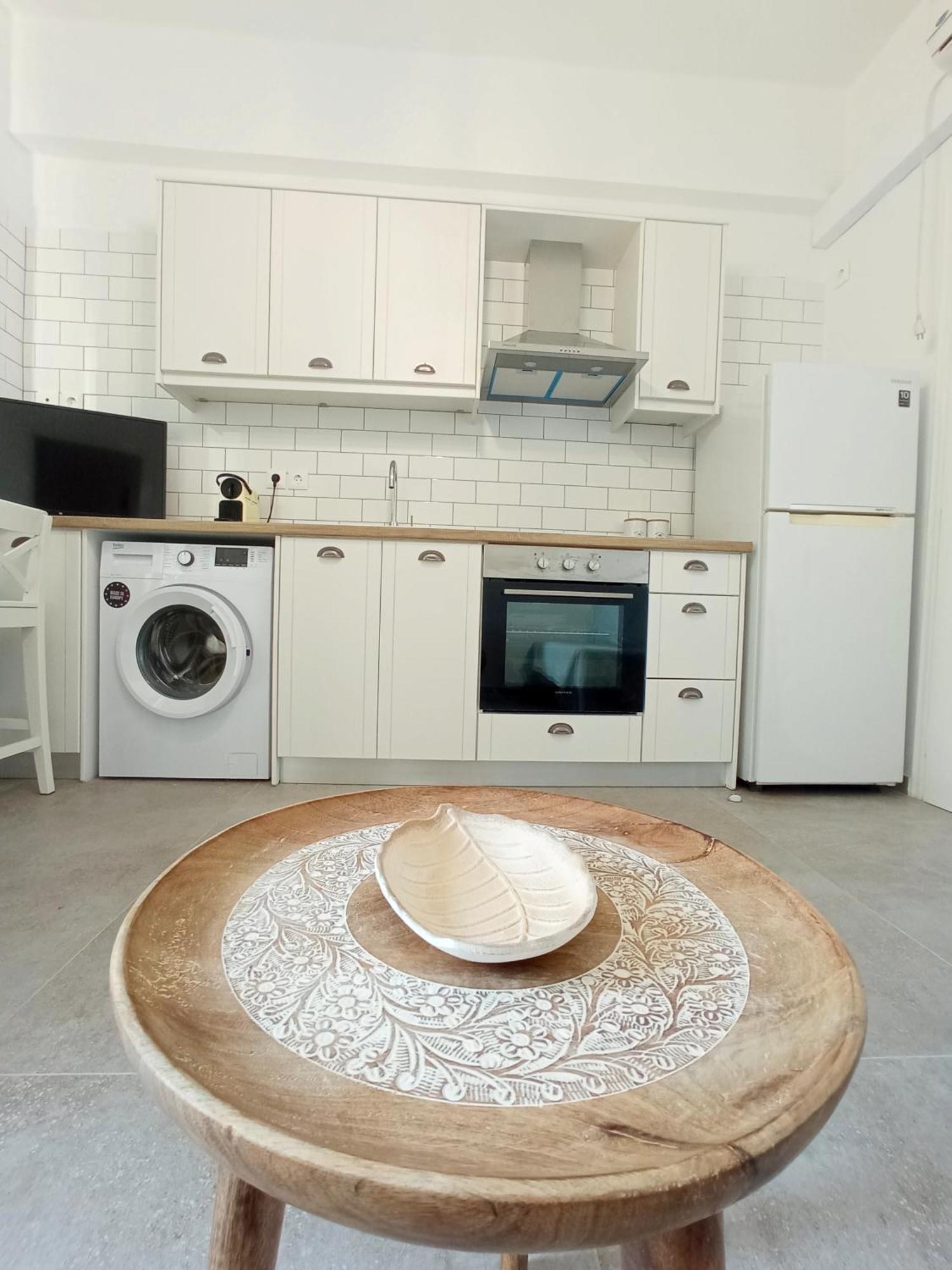 Summer Feel Suites Poros Town Екстер'єр фото